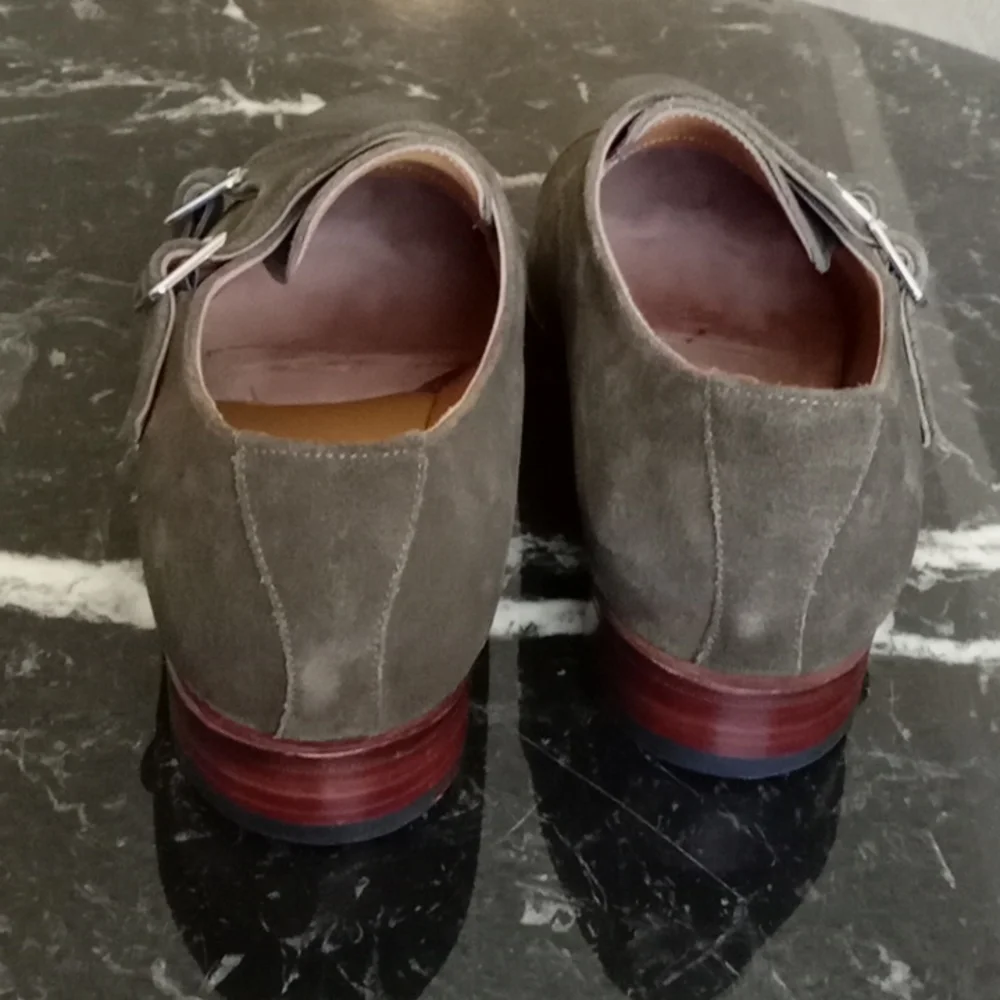 Custom handmade in Mallorca Spain, a special dark Olive suede double strap - Picture 4 of 9